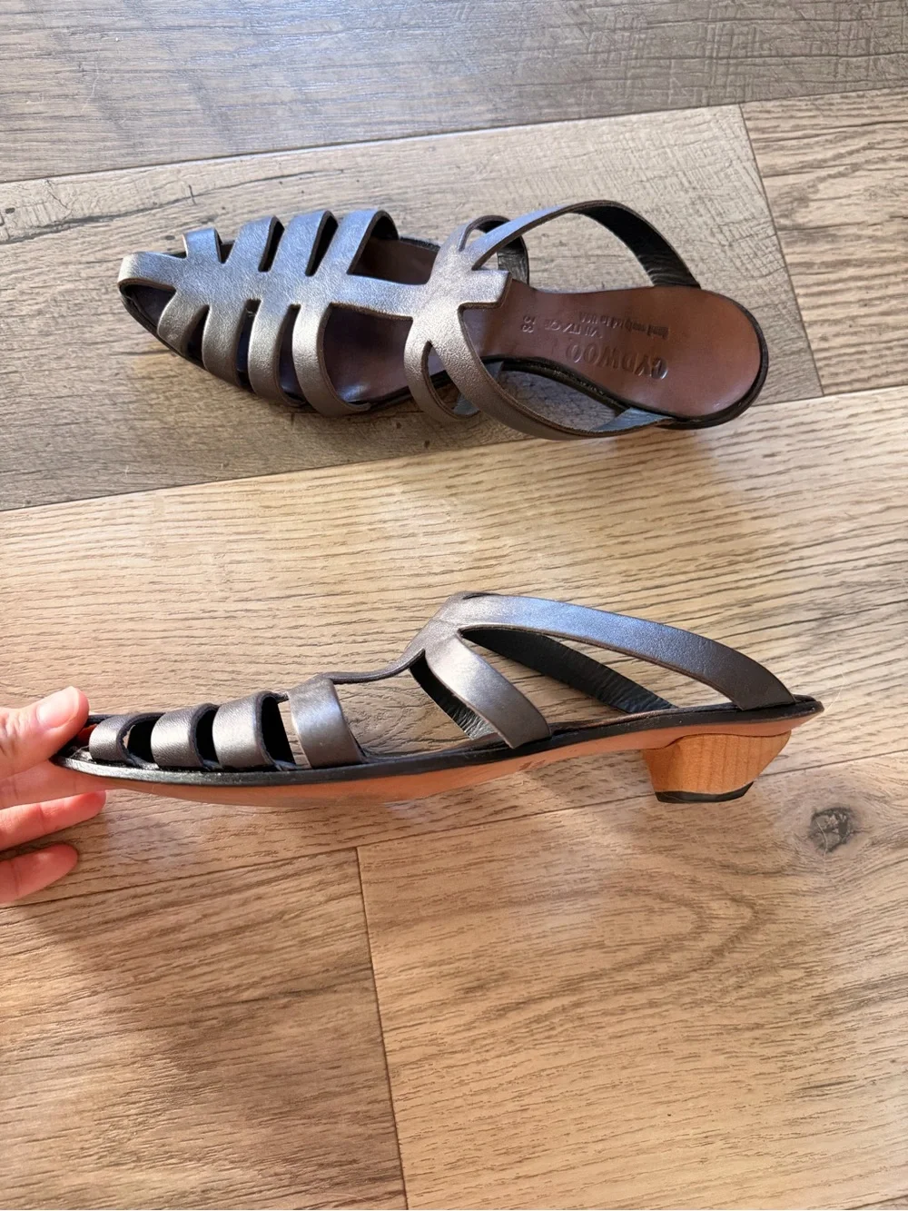 Vintage Cydwoq Made in USA Fisherman sandal